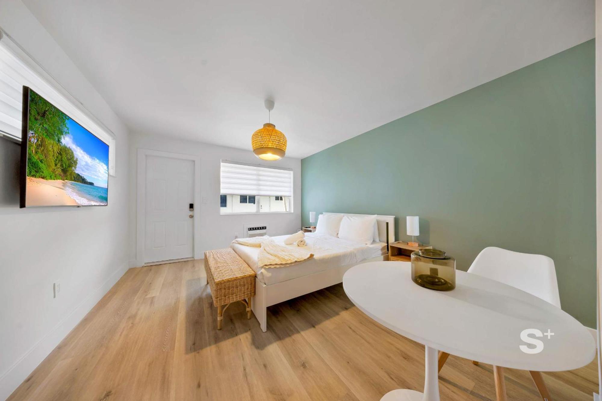Apartment Contemporary In